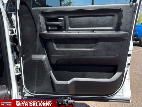 Used 2024 RAM 3500 Tradesman w/ Chrome Appearance Group AWD/4WD image 27