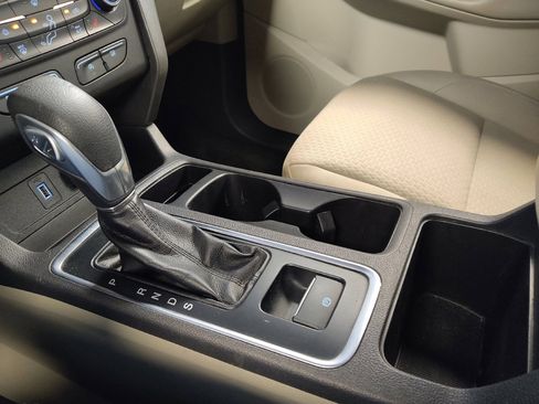 Used 2019 Ford Escape SE FWD image 26