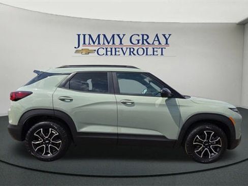 New 2026 Chevrolet TrailBlazer ACTIV w/ Convenience Package image 2