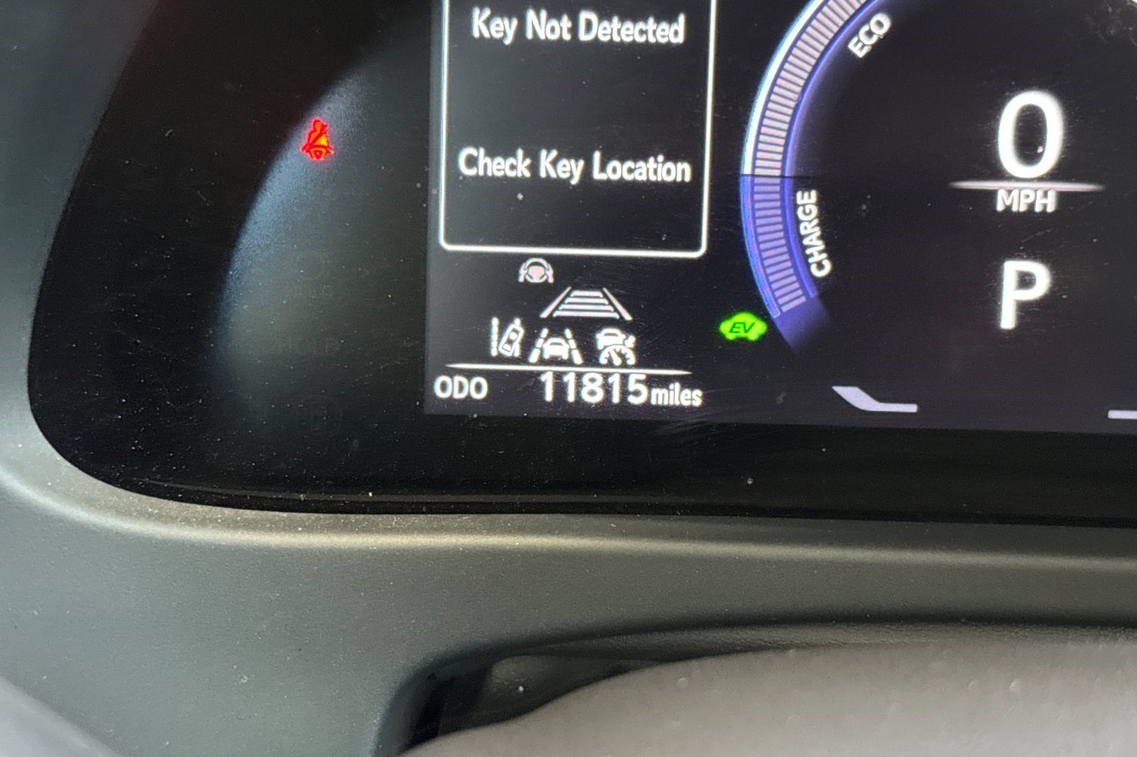 Certified 2025 Lexus UX 300h FWD w/ Accessory Package (Z2) image 35