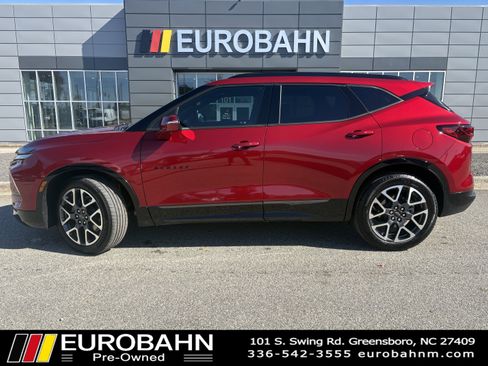 Used 2025 Chevrolet Blazer RS w/ Driver Confidence II Package image 2