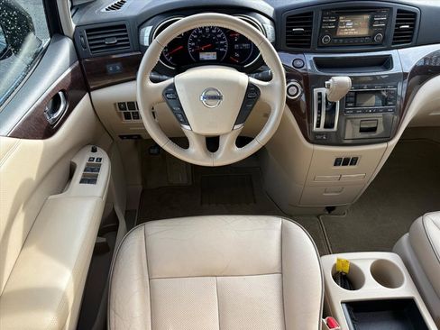 Used 2013 Nissan Quest SV w/ Leather Pkg image 19