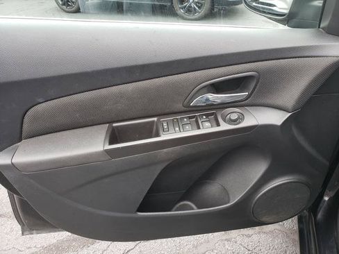 Used 2015 Chevrolet Cruze LT FWD image 10