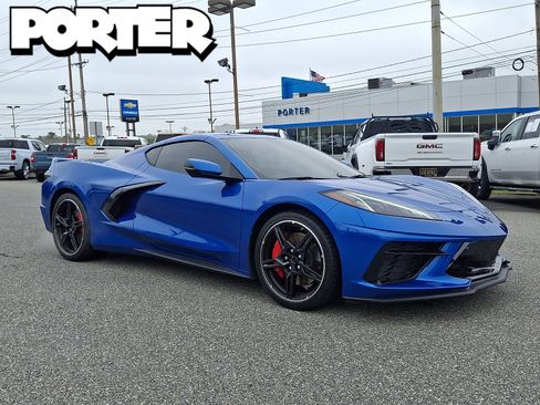 Used 2022 Chevrolet Corvette Stingray Premium Cpe w/ Z51 Performance Package RWD image 1