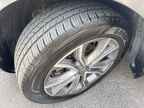 Used 2020 Honda CR-V Touring image 28