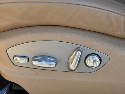 Certified 2020 Porsche Macan image 25