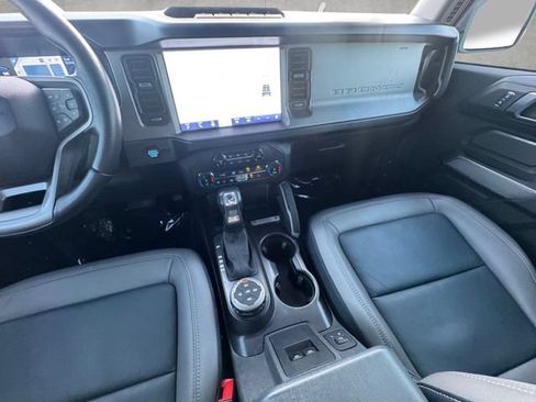 Used 2022 Ford Bronco Outer Banks w/ Sasquatch Package AWD/4WD image 3