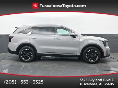 Used 2025 Kia Sorento S w/ Panoramic Sunroof Package