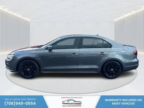 Used 2015 Volkswagen Jetta SE FWD image 9