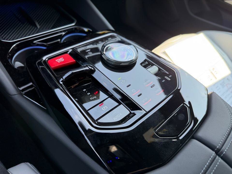 New 2027 BMW M5 Touring AWD/4WD image 20