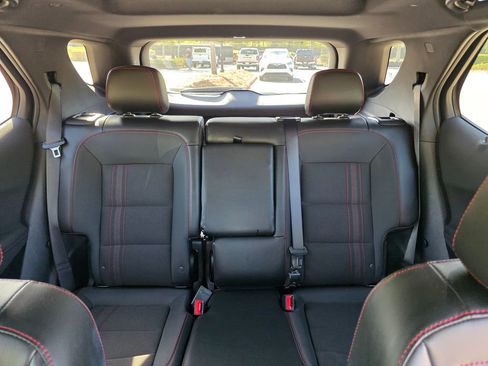 Used 2023 Chevrolet Equinox RS image 27