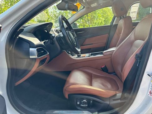 Used 2018 Jaguar XE Portfolio RWD image 11