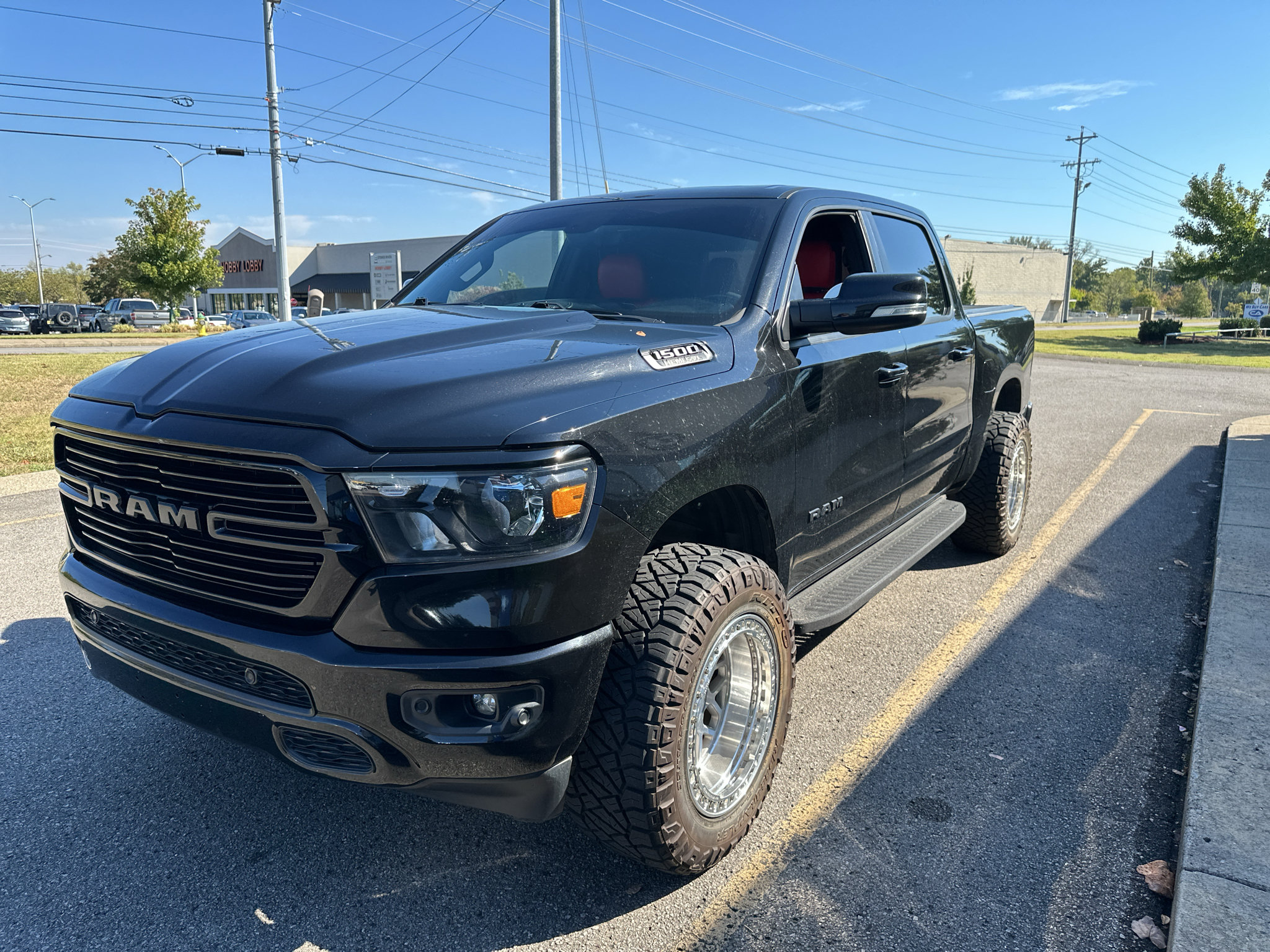 Used 2020 RAM 1500 Big Horn AWD/4WD image 8