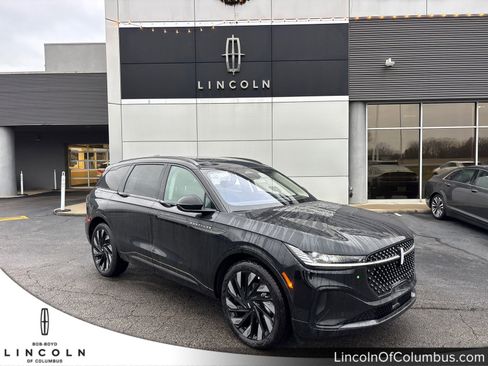 New 2026 Lincoln Nautilus Reserve w/ Jet Appearance Package image 1