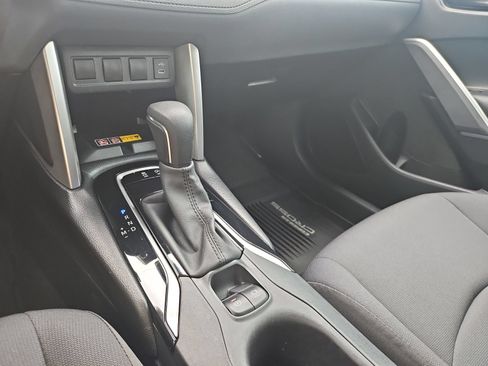 Used 2024 Toyota Corolla Cross LE w/ Moonroof Package FWD image 24