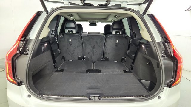 New 2026 Volvo XC90 T8 Plus w/ Protection Package AWD/4WD image 42