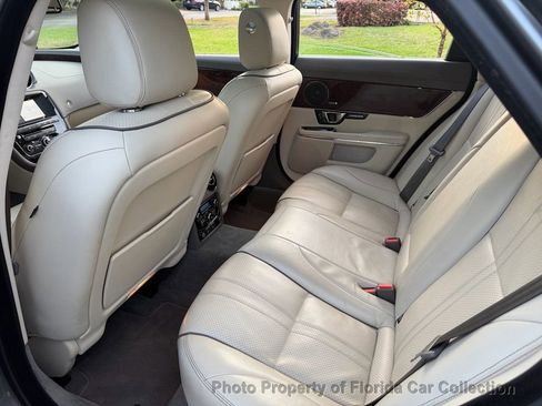Used 2017 Jaguar XJ R-Sport RWD image 37