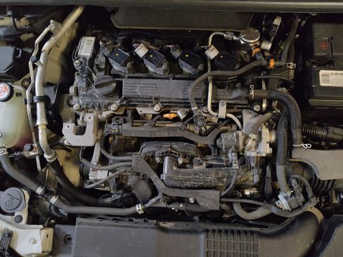 Used 2021 Toyota Corolla SE FWD image 30