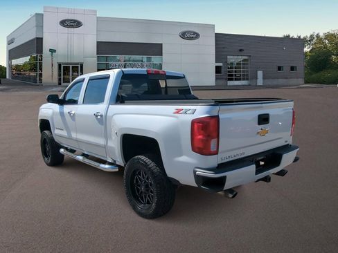 Used 2018 Chevrolet Silverado 1500 LTZ Z71 image 8