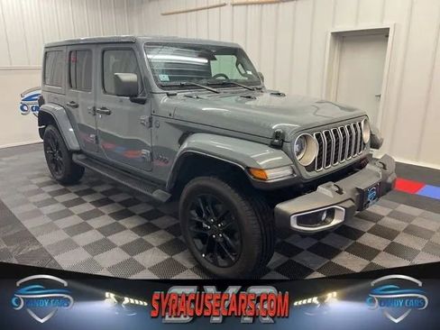Used 2025 Jeep Wrangler Unlimited Sahara image 1