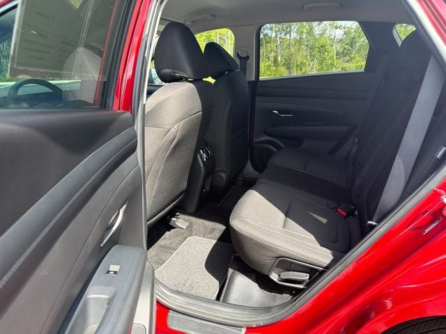 Used 2025 Hyundai Tucson SEL FWD image 13