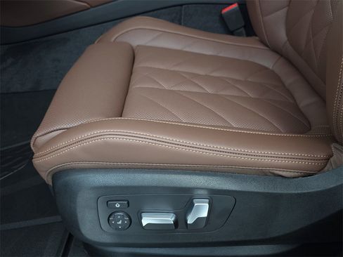 New 2026 BMW X6 xDrive40i image 28