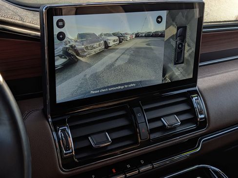 Used 2024 Lincoln Navigator L Reserve image 31