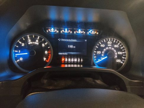 Used 2015 Ford F150 XLT w/ Equipment Group 302A Luxury RWD image 23