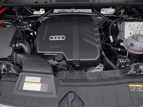 Used 2024 Audi Q5 2.0T Premium Plus w/ Premium Plus Package image 13