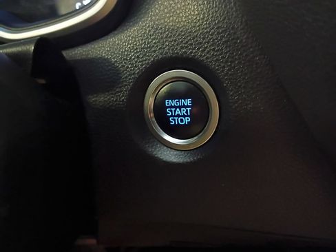 Used 2019 Toyota Corolla XSE FWD image 29