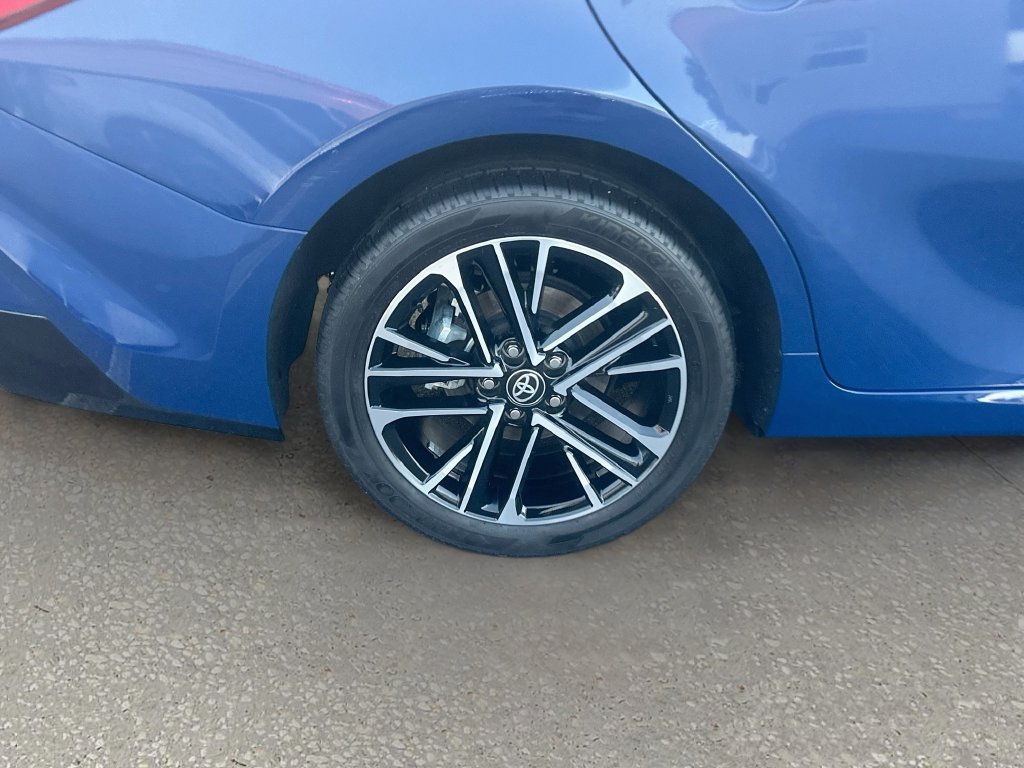Used 2025 Toyota Camry XLE FWD image 30