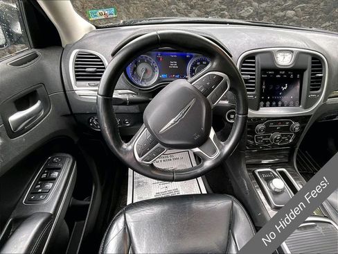 Used 2017 Chrysler 300 Limited w/ Value Package AWD/4WD image 5