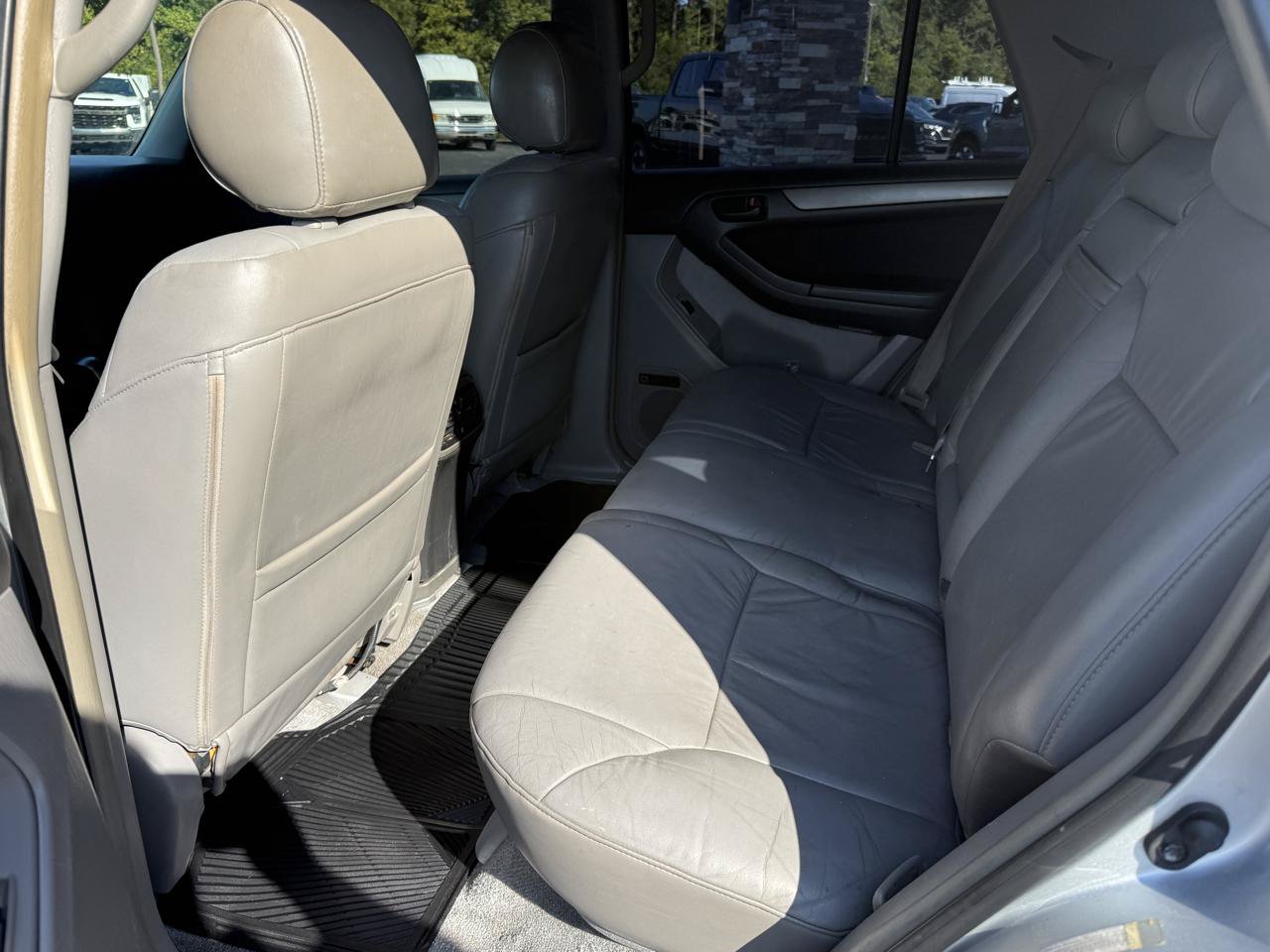Used 2004 Toyota 4Runner SR5 RWD image 12