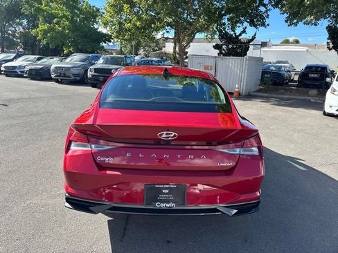 Used 2023 Hyundai Elantra Limited FWD image 7