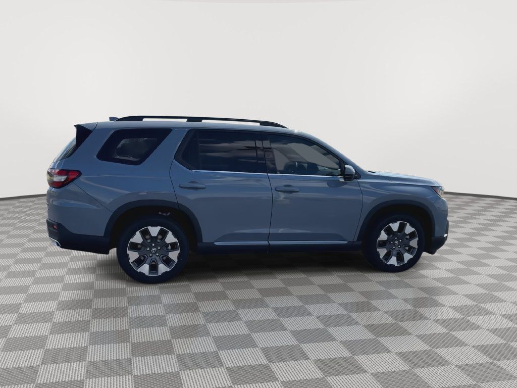 New 2026 Honda Pilot Touring image 9