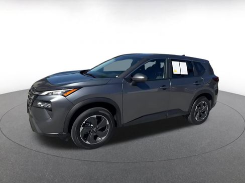 Used 2025 Nissan Rogue SV image 8