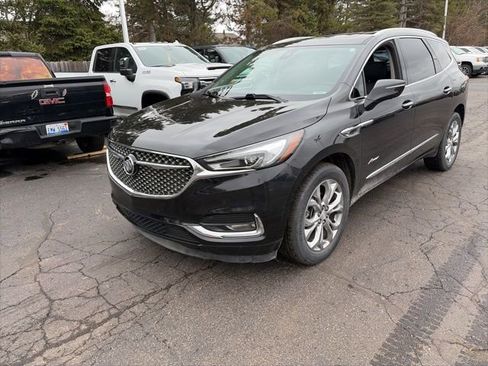 Used 2021 Buick Enclave Avenir w/ Avenir Technology Package image 2