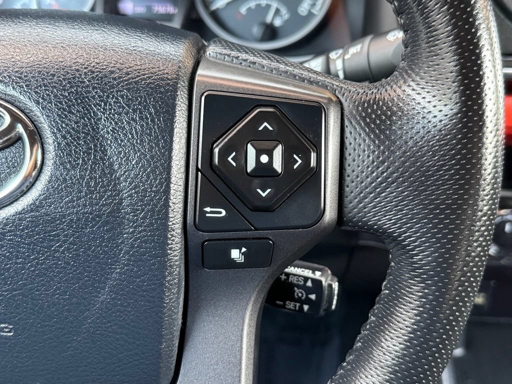 Used 2016 Toyota Tacoma TRD Sport w/ Towing Package AWD/4WD image 25