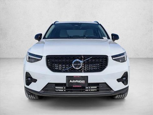 New 2026 Volvo XC40 B5 Plus w/ Protection Package Premier image 6