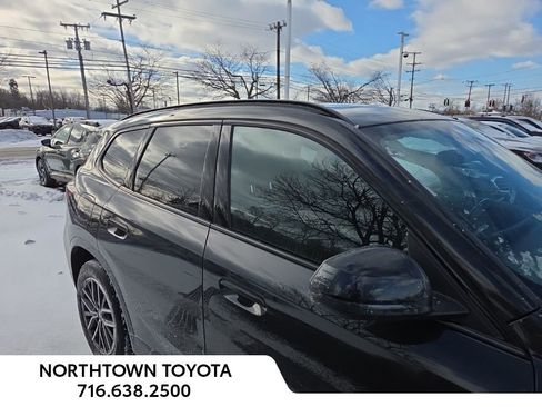 Used 2025 BMW X1 xDrive28i image 3