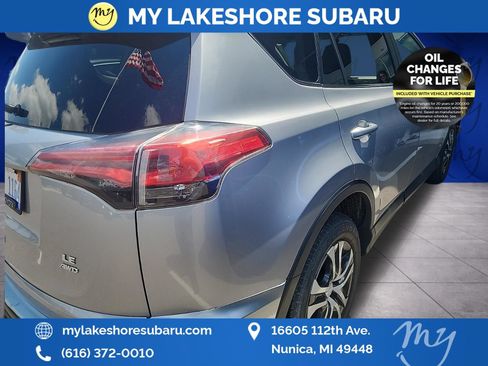 Used 2016 Toyota RAV4 LE AWD/4WD image 4