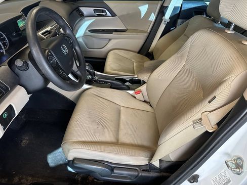 Used 2015 Honda Accord LX image 19