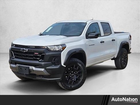 Used 2024 Chevrolet Colorado Trail Boss w/ Technology Package image 1