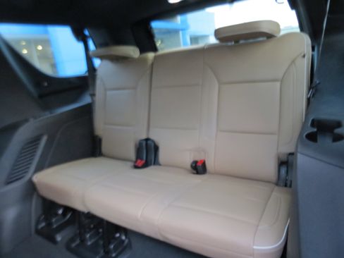 Used 2024 Chevrolet Tahoe Premier image 14