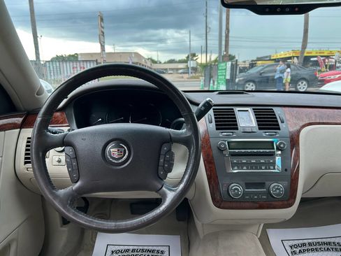 Used 2007 Cadillac DTS Luxury I FWD image 21