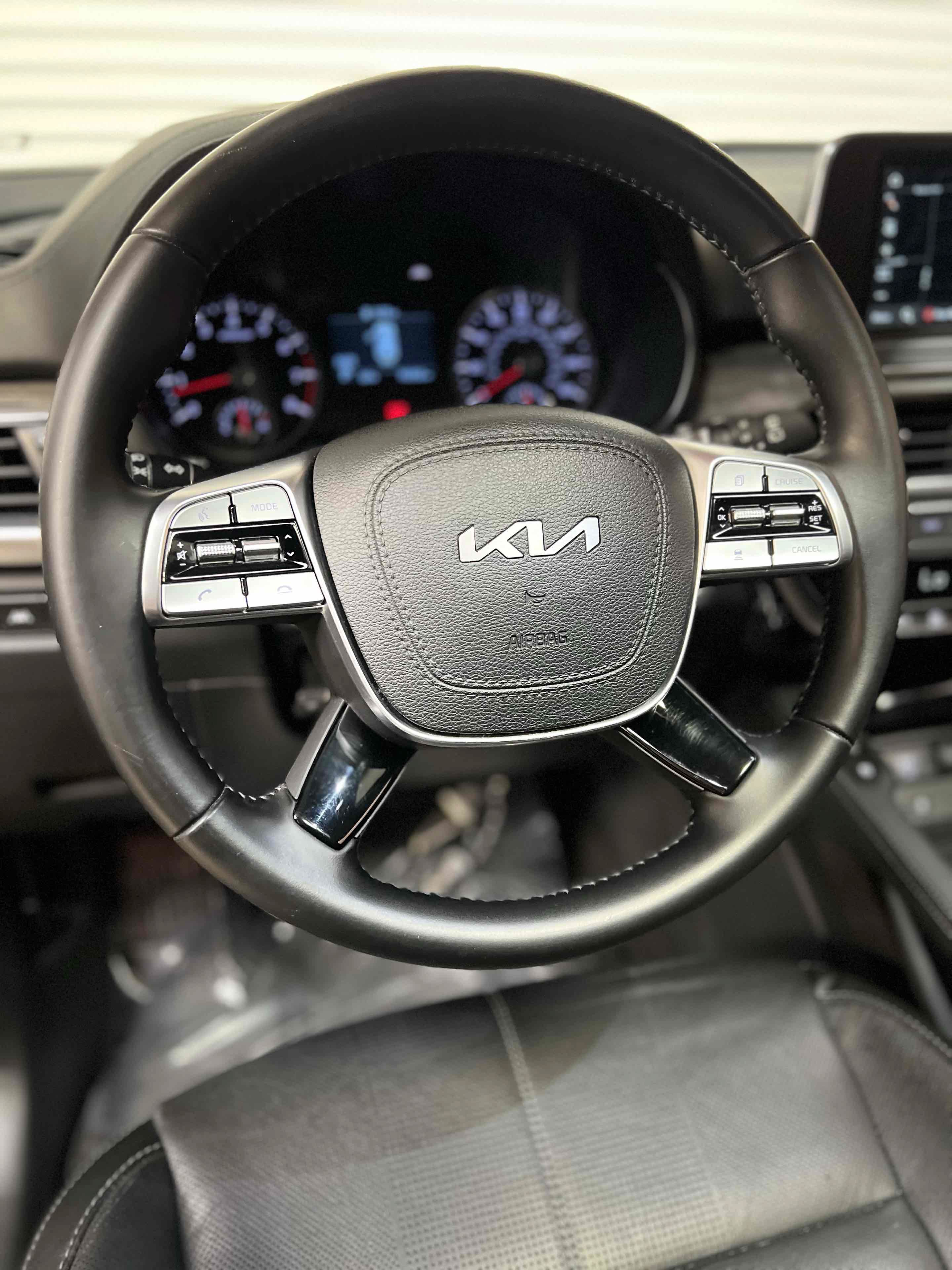 Used 2022 Kia Telluride EX w/ EX Premium Package FWD image 43