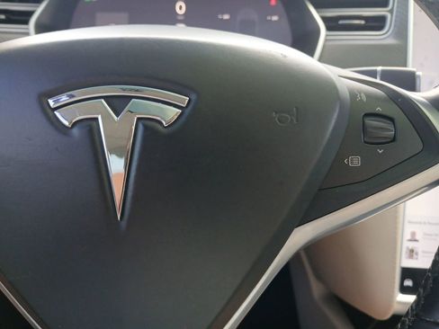 Used 2017 Tesla Model X 100D image 23