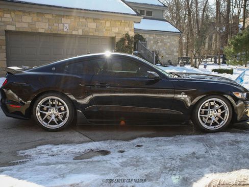 Used 2017 Ford Mustang GT Premium w/ Equipment Group 401A image 9