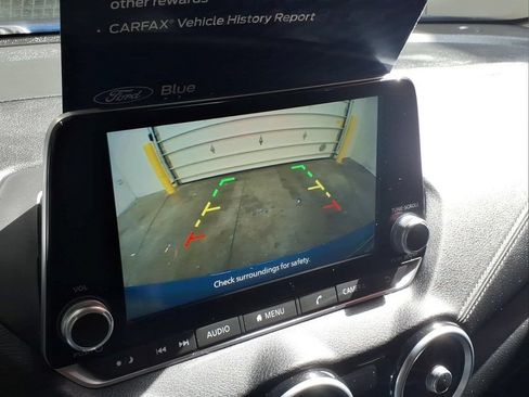Used 2025 Nissan Sentra SV FWD image 8