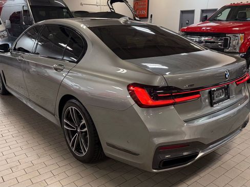 Used 2021 BMW 750i xDrive w/ Executive Package image 21